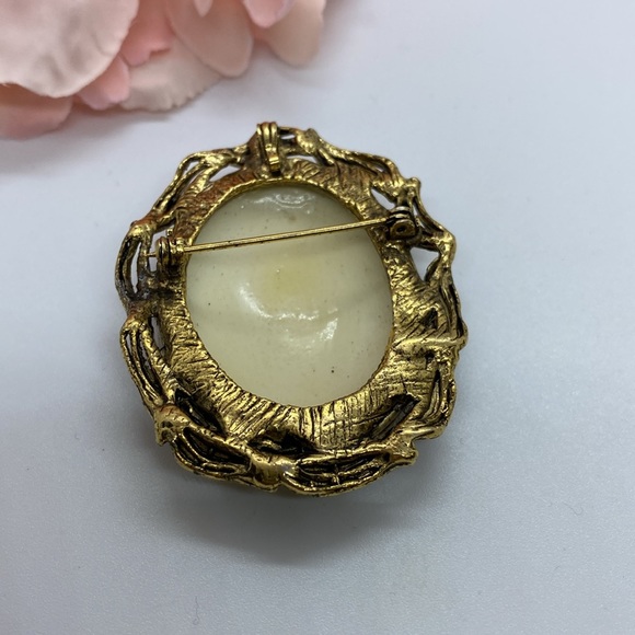 Vintage Sugar Glass Pink Floral Brooch Pendant - Picture 5 of 6